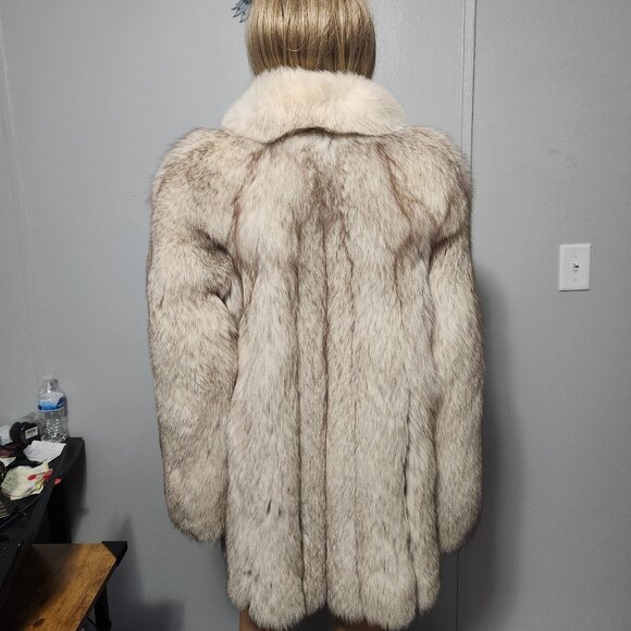 #120 Small fox fur coat - Picture 2 of 4